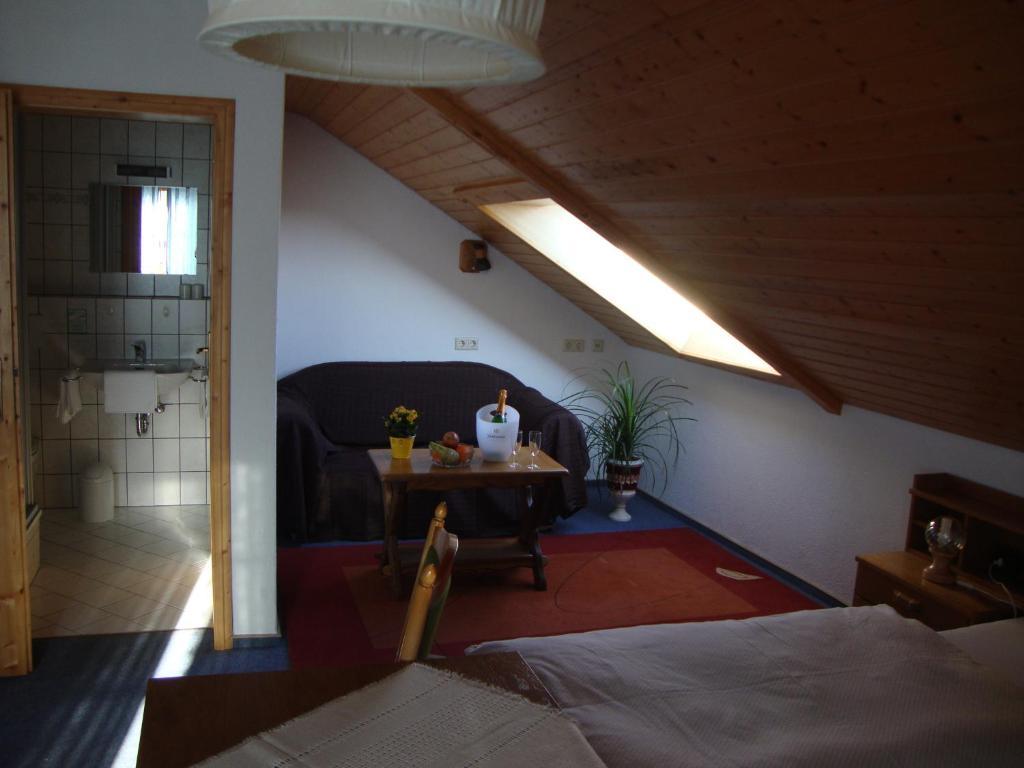Mettenberger Hof - Pension Grafenhausen Værelse billede