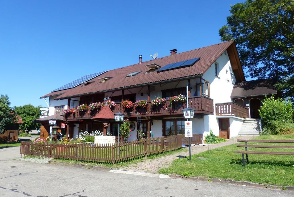 Mettenberger Hof - Pension Grafenhausen Eksteriør billede